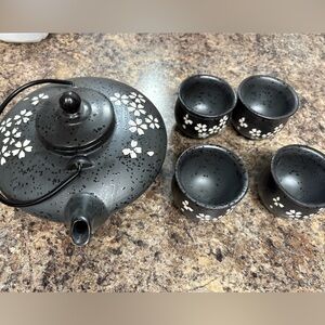 Asian Teapot and Teacups